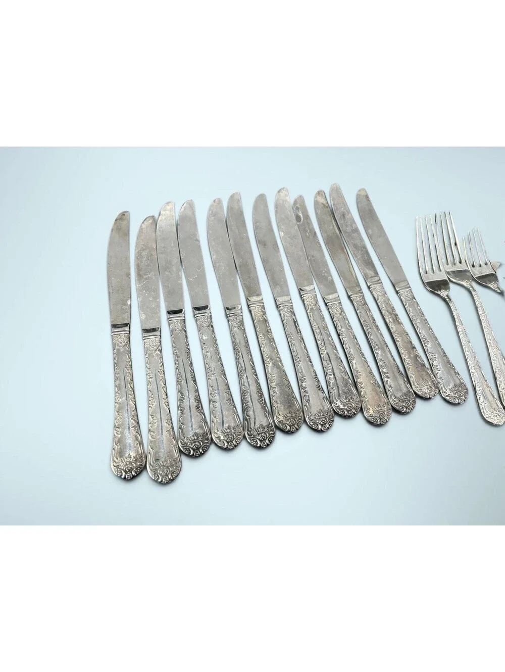 WM Rogers Enchanted Rose Silverplated Flatware Silverware 51pc Set Fair Cond.